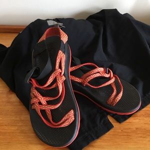 Chaco- kids 5 or women’s 6.5